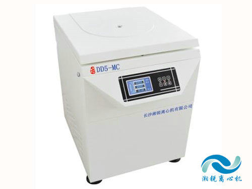 DD5-MC High Precision Medical Centrifuge Machine Low Speed Large Capacity